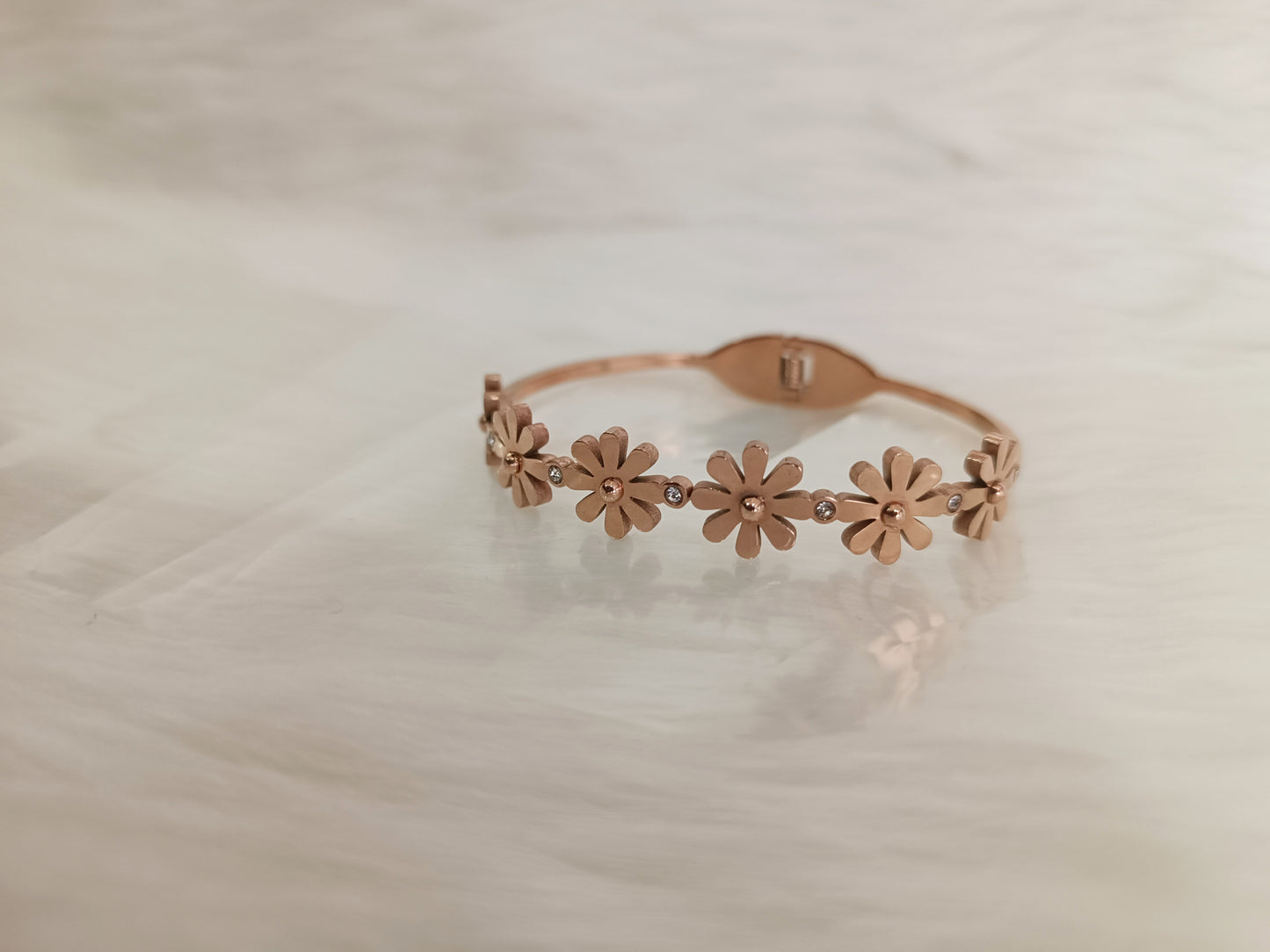 Rose Gold Openable Bangles