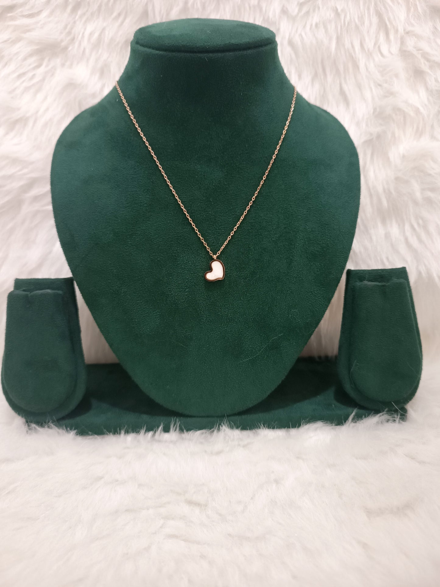 Rose Gold Simple Pendant Necklace