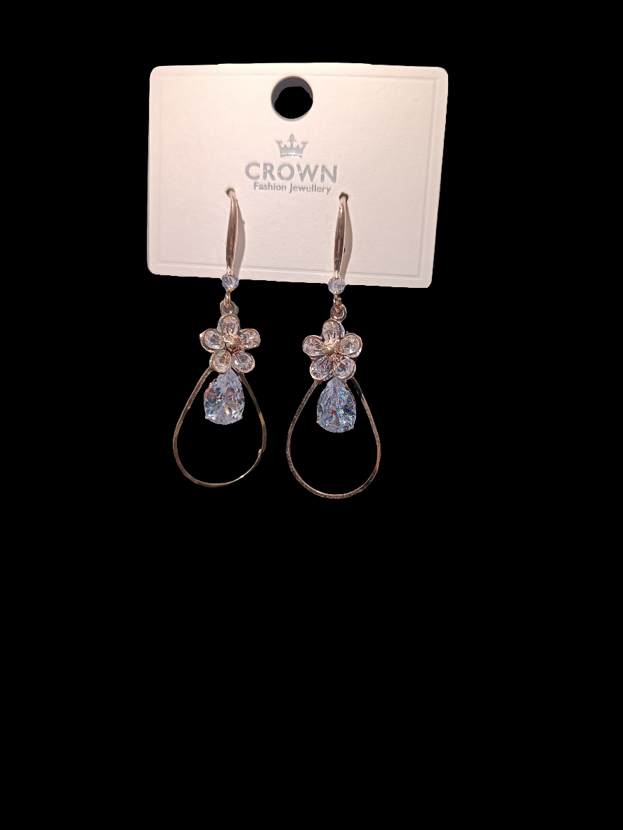 Lightweight Luxury earrings