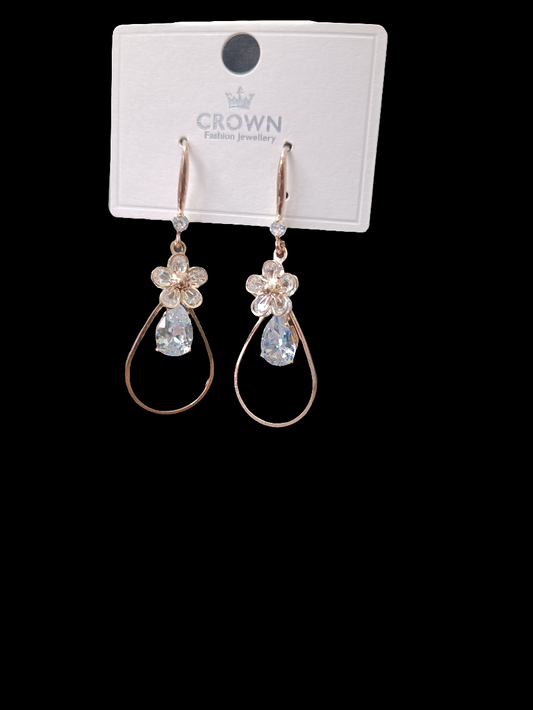 Lightweight Luxury earrings