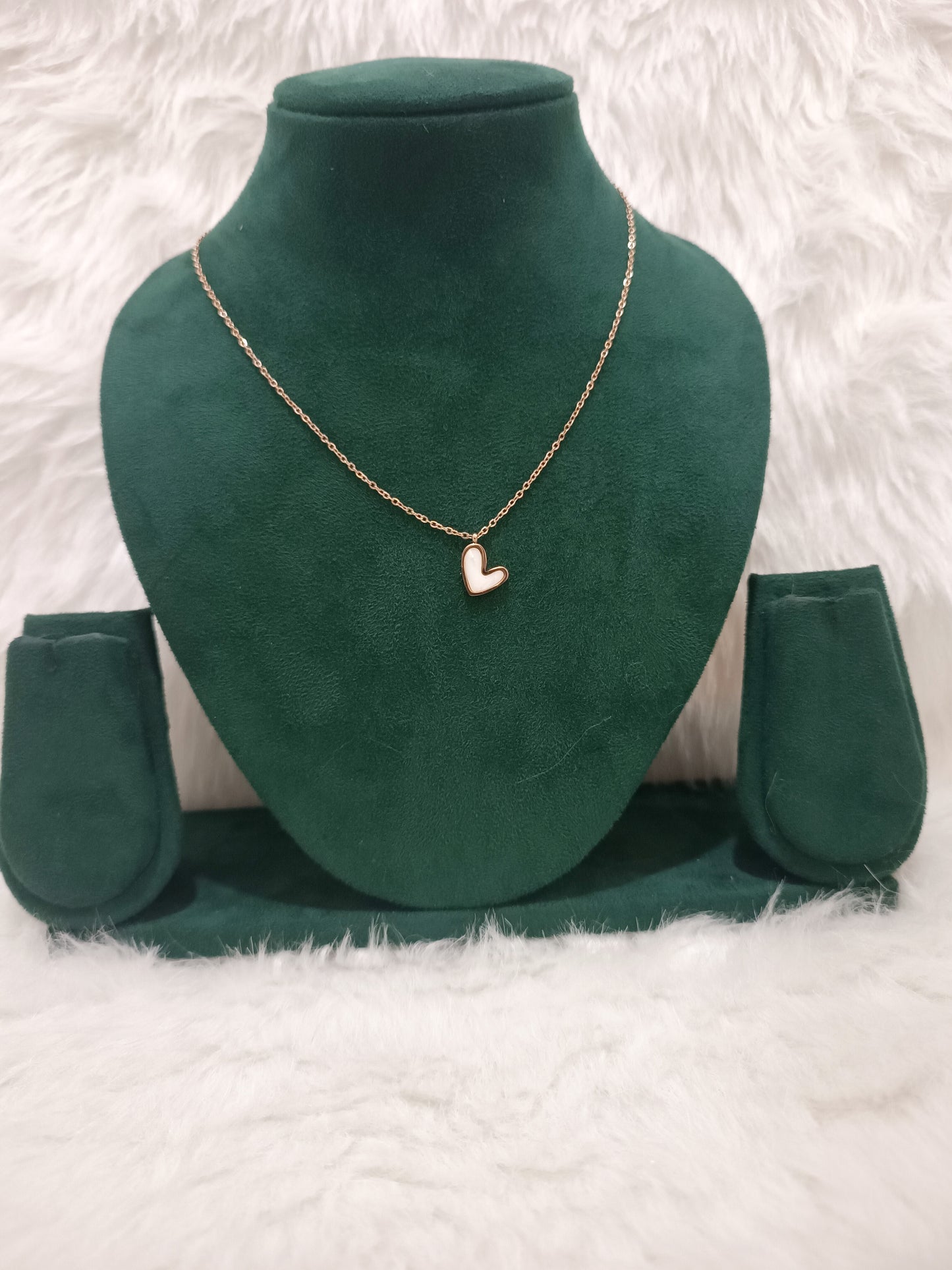 Rose Gold Simple Pendant Necklace