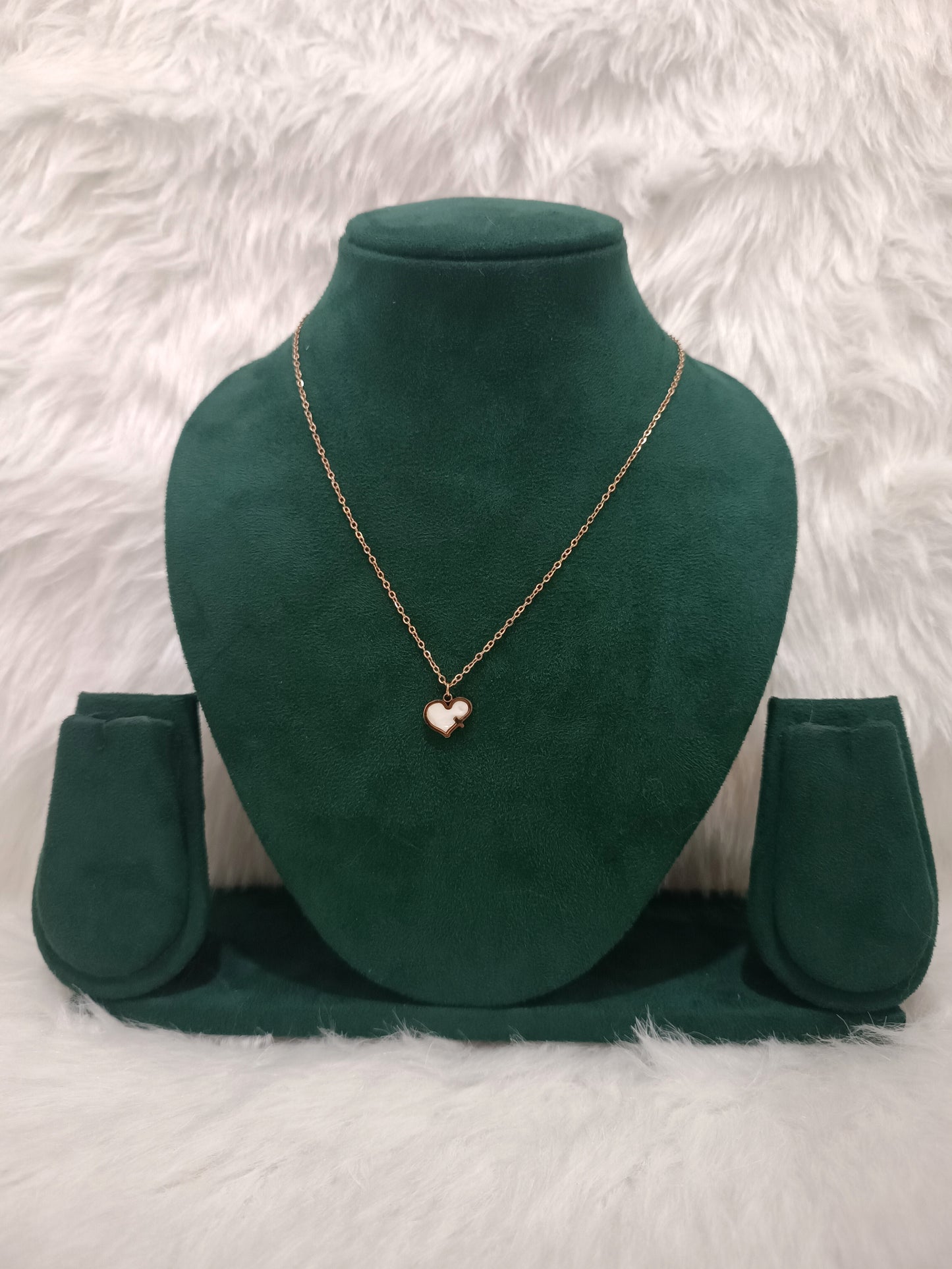Rose Gold Simple Pendant Necklace